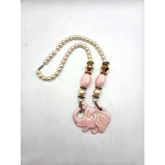 Vintage Pink Elephant Beaded Necklace With Faux Pearl & Gold Accents - Picture 3 of 3